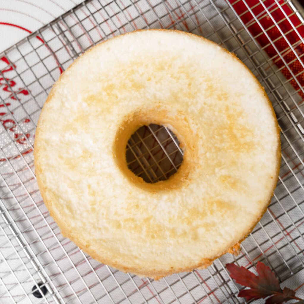Engelenvoedselcake (zie foto hierboven) in een bakkerij